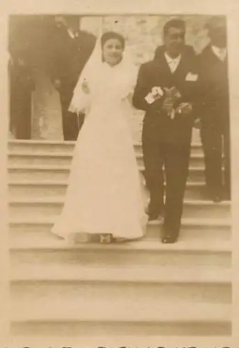 Anonymous persons wedding souvenir groom & bride instant photo