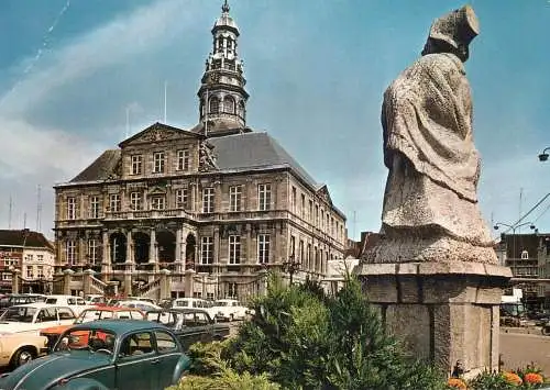 Netherlands Groeten uit Maastricht stadhuis en Mooswif