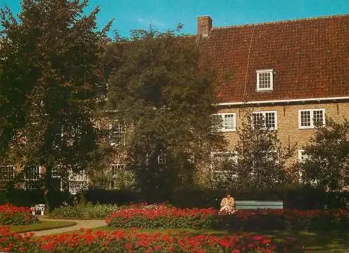 Netherlands Groeten uit Delft tuin van het prinsenhof