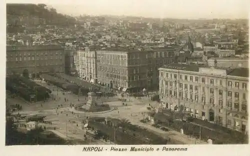 Italy Napoli Piazza Muncipio vista generale