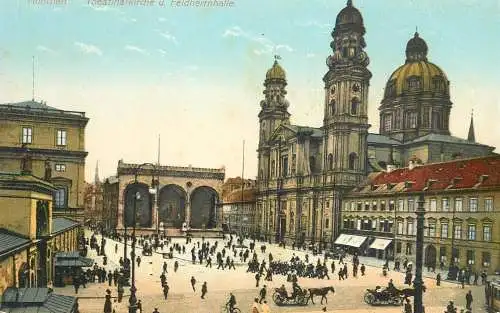Germany Munchen Theatinerkirche und Feldernhalle