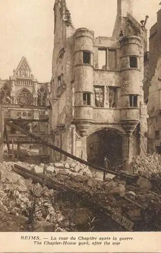 France Reims la cour de chapitre