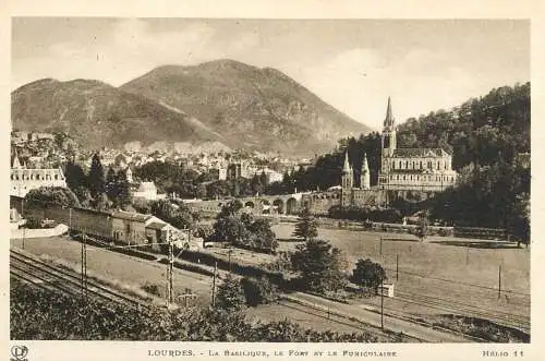 France Lourdes Basilique