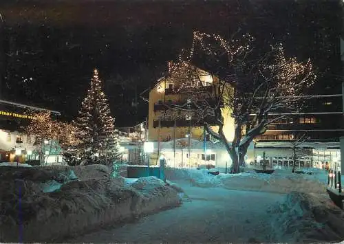 Austria Seefeld Tirol Dorfplatz bei Nacht