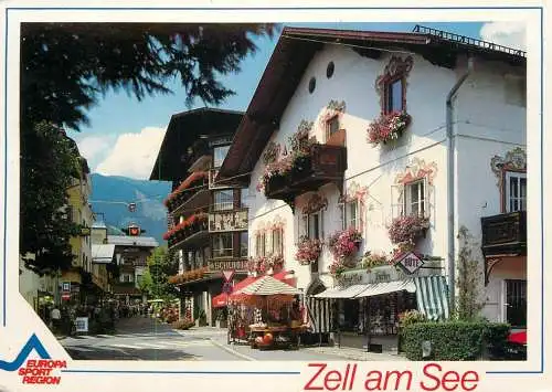 Austria Bergstadt Zell am See Seegasse mit Frankhaus