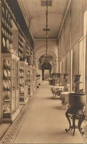 cpa Belgique chateau de Mariemont la galerie
