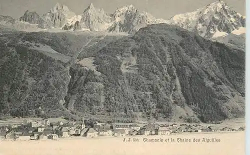 Chamonix et le Chaine des Aiguilles