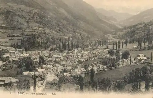 cpa France  Luz-Saint-Sauveur panorama