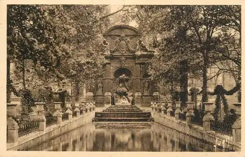 cpa France Paris jardin du Luxembourg Fontaine Medicis
