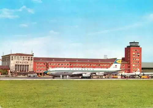Munich Airport Lufthansa Aircraft plane postcard