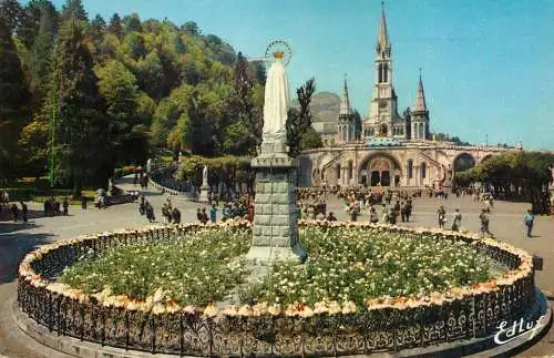 cpsm France Lourdes basilique