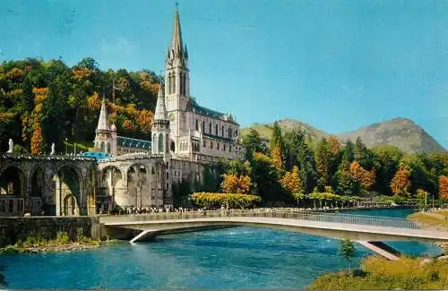 cpsm France Lourdes basilique