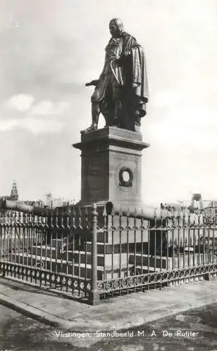 Vlissingen Standbeeld M. A. De Ruijter