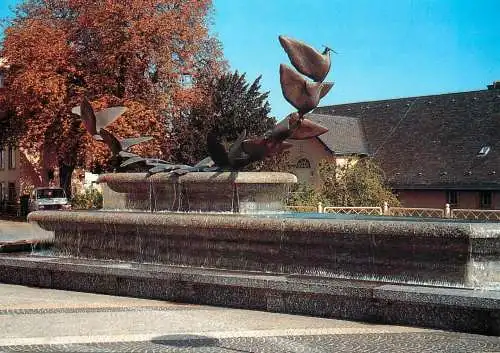 Luxembourg Place du St Esprit Fontaine des Colombes