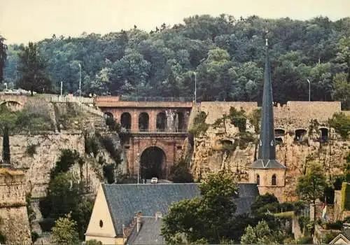 Luxembourg Pont du Chateau et Eglise St-Jean