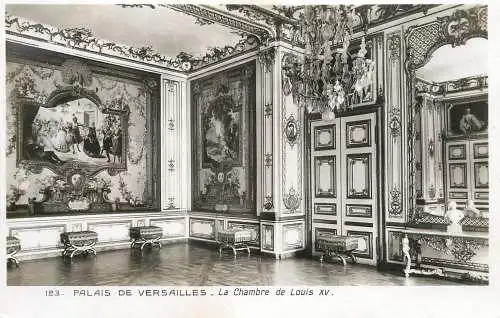 cpsm France Versailles (Château) Louis XV chambre