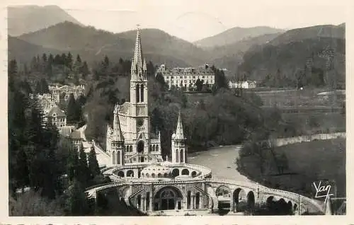 cpsm France Lourdes Chateau Fort