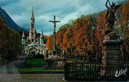 cpsm France Lourdes basilique Saint michel