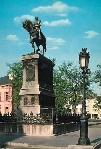 Luxembourg Monument equestre de Guillaume II Roi de Pays Bas & Grand Duc de Luxembourg