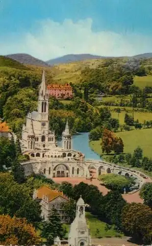 France Lourdes basilique