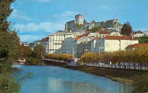 France Lourdes le Gave chateau fort