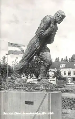 Netherlands  Sas van Gent statue
