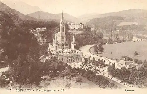 France Lourdes basilique