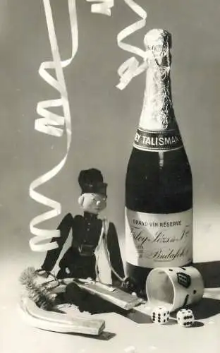 Postcard New Year champagne soldier