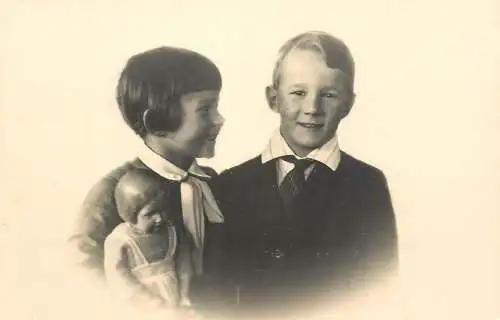 Children postcard elegant children 1931