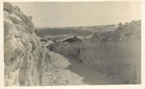 Real photo place to identify lwinter landscape snow piled up