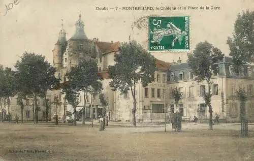 Montbeliard - le chateau et la place de la gare