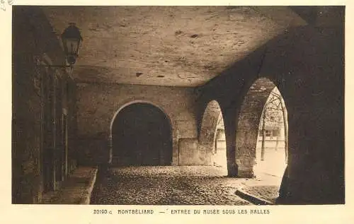 Montbeliard - entree du musee sous les halles