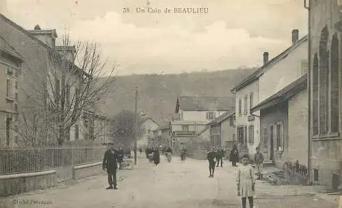 Beaulieu (Doubs) - un coin rue animee