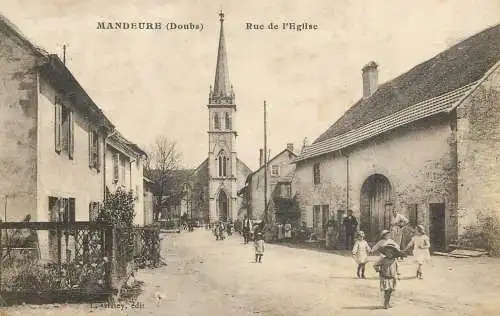 Mandeure (Doubs) rue de l`eglise