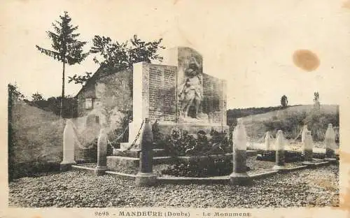 Mandeure (Doubs) - Le Monument