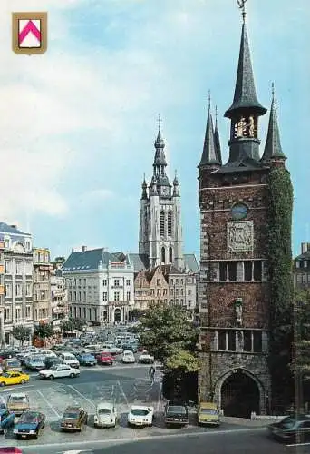 Belgium Kortrijk Grote Markt, Belfort en St-Maartenskerk