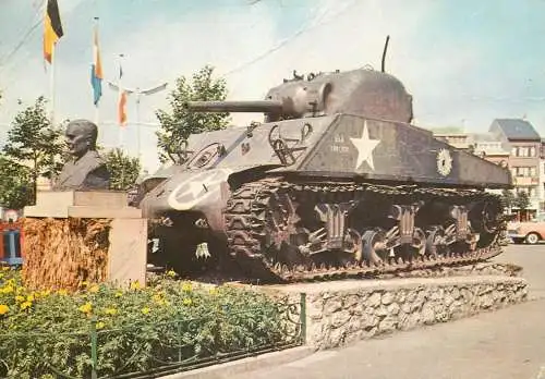 Postcard Belgium Bastogne bust of general Mac Auliffe and tank