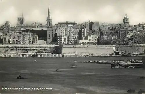 Malta Marsamuscetto Harbour