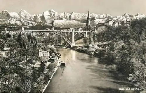 Switzerland Bern und die Alpen