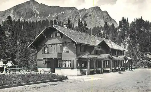 Switzerland Col du Pillon
