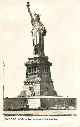 USA New York Bedloes Island Statue of Liberty