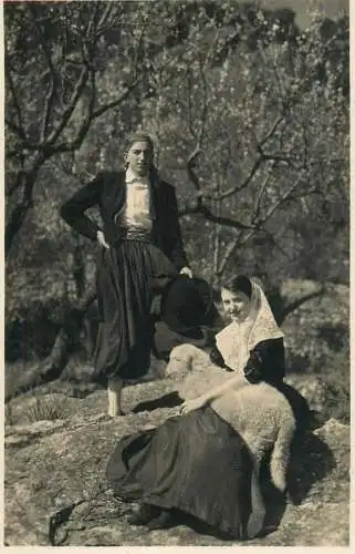 Spain Mallorca Pareja tipica del Parado de Valldemosa