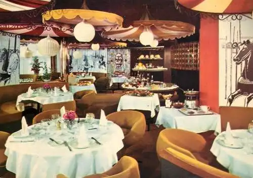 Postcard Hotel mon manege a toi