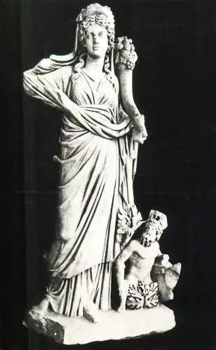 Romania Constanta Muzeul de Arheologie Fortuna cu Pontos sculptura Tomis sec II