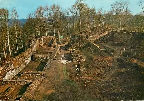 Postcard Belgium Herbeumont sur Semois le chateau fort