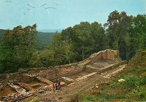 Postcard Belgium Herbeumont sur Semois le chateau fort