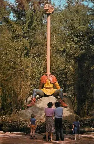 Netherlands Kaatsheuvel Natuurpark amusement park de lange man