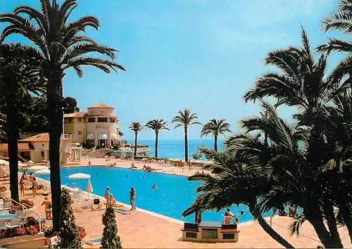 Monaco Monte-Carlo mirror pool