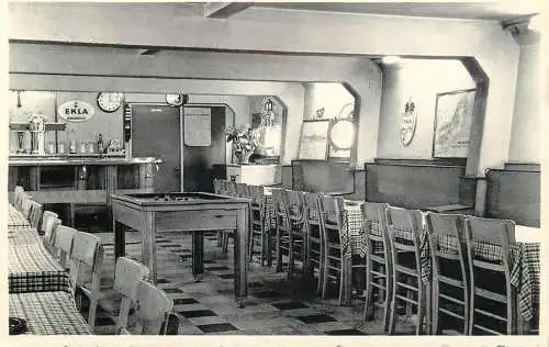 Antwerpen Kerkschip St-Josef bateau eglise gelagzaal buffet