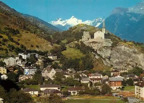 Switzerland Raron, Wallis mit Burgkirche und Felsenkirche